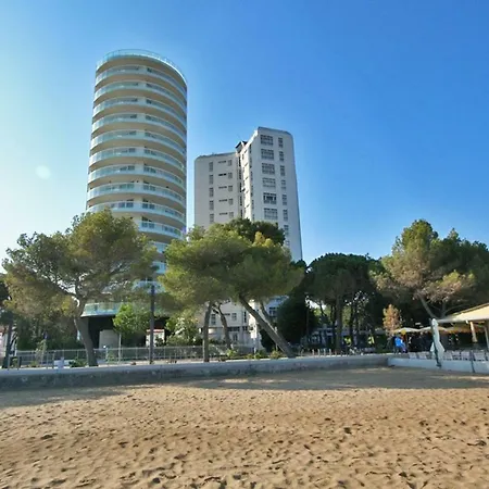 Attico Fronte Mare Zanier Apartment